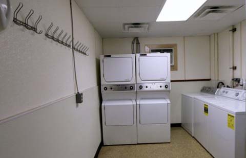 Chandeleur Laundry